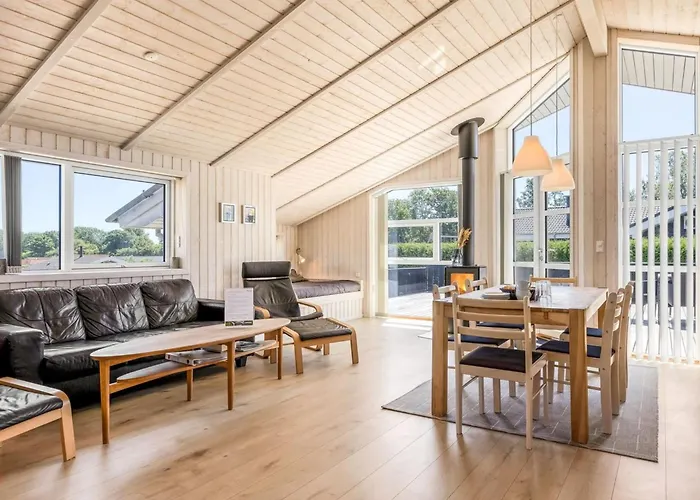 Vakantiehuis Ariadne - 400m From The Sea By Interhome Sarup