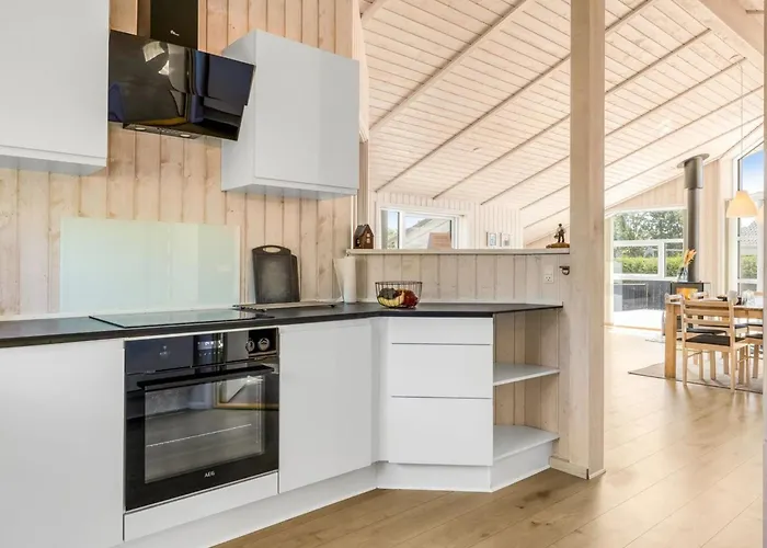 Ariadne - 400m From The Sea By Interhome